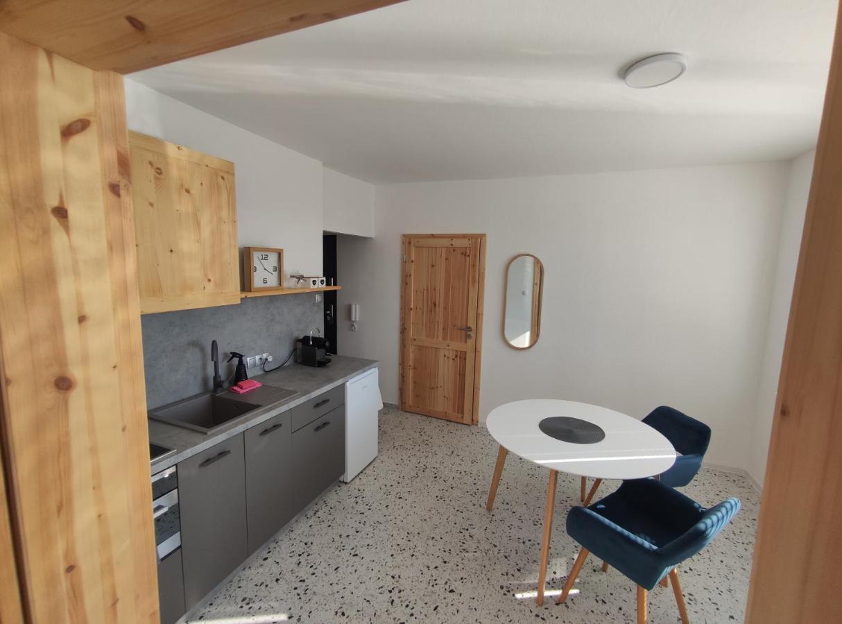 Sky Apartment Privigye Kültér fotó